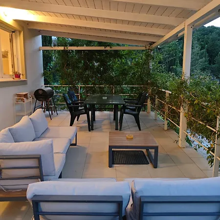 Buras Villa Skinária