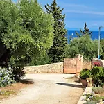 Buras Villa Skinária